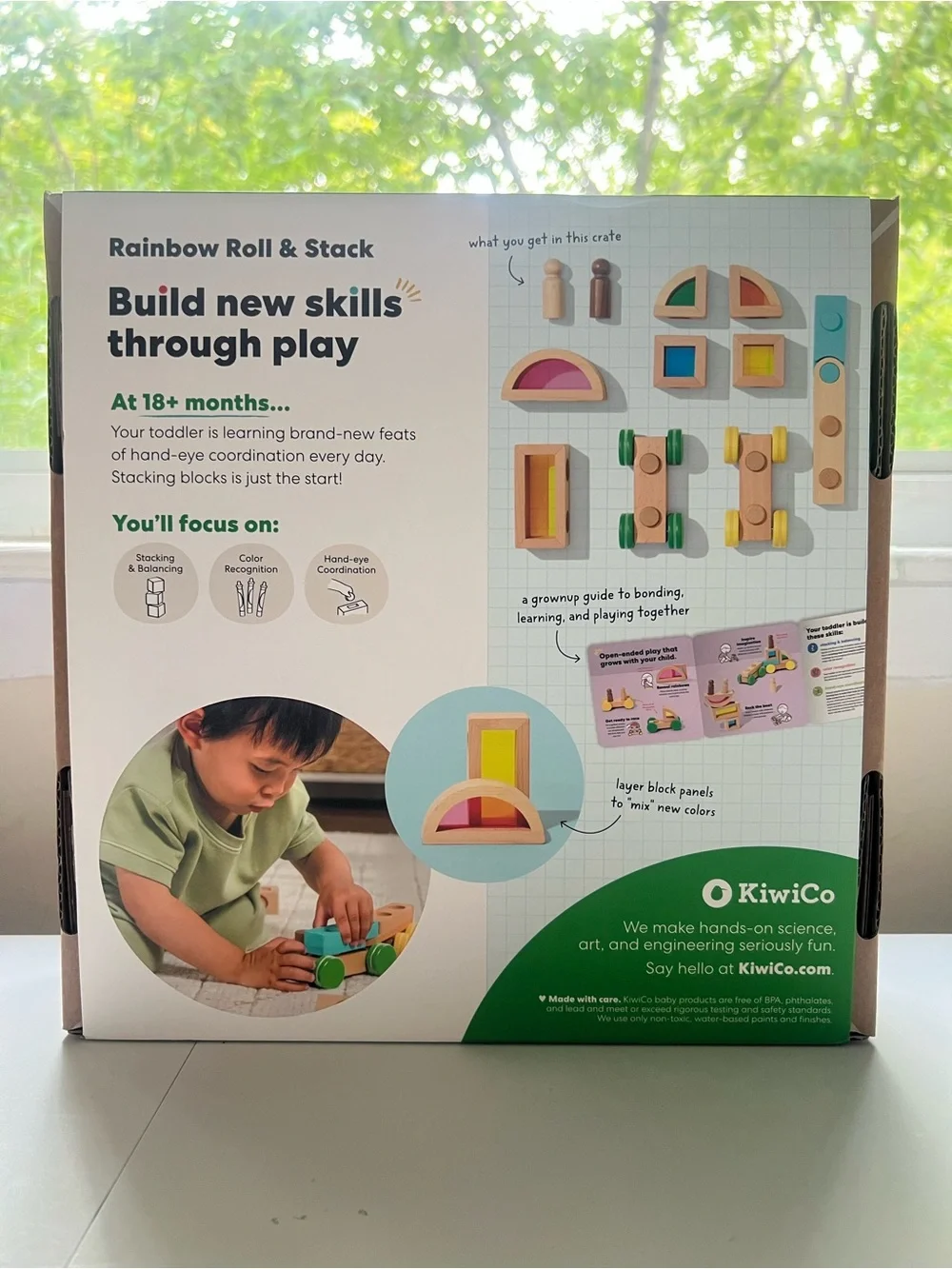 KiwiCo Rainbow Roll & Stack Wooden Toy Activity Play Center 18m+ - 11pc